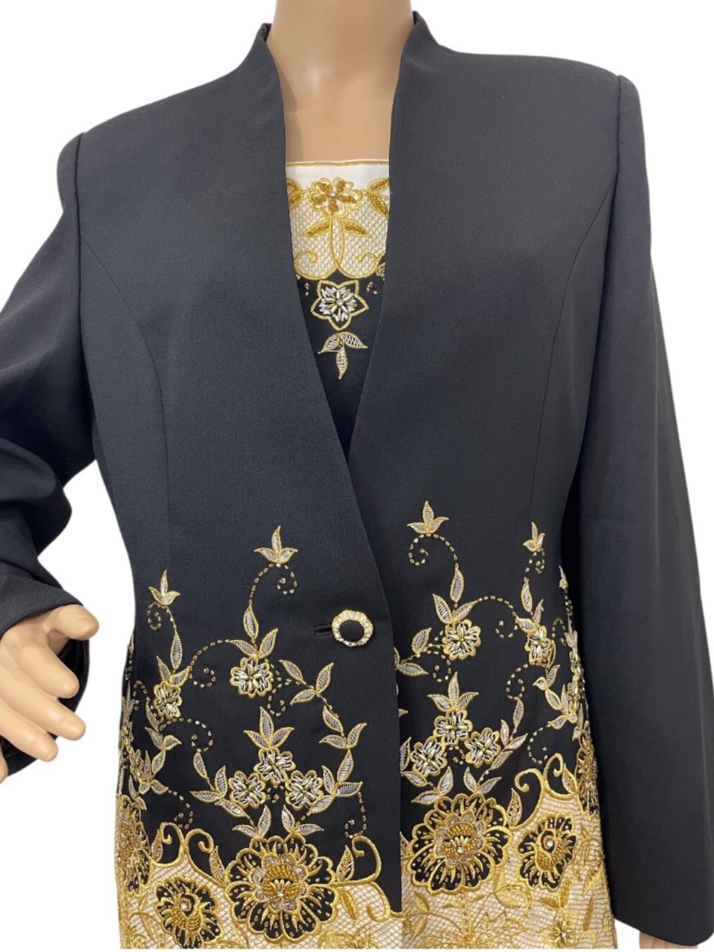 Natasia Collection New York Women's Black Emroidery Blazer, 10 - Picture 4 of 6
